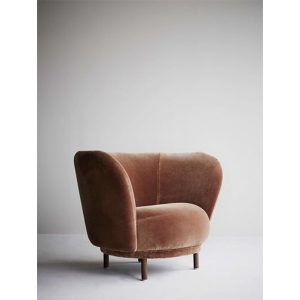 Hè Studio – Armchair Chàng Trai Thành Thị